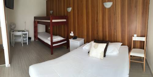 Imagen de la habitación del Hotel Du Midi, Domene. Foto 6