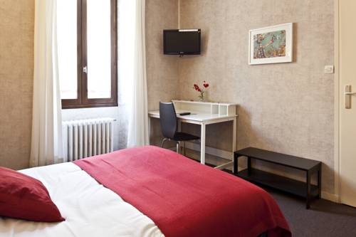 Imagen de la habitación del Hotel Du Midi, Domene. Foto 12