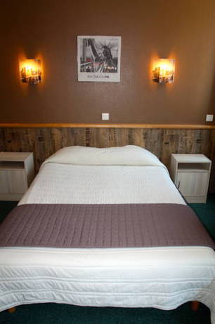 Imagen de la habitación del Hotel Du Midi, RODEZ. Foto 16