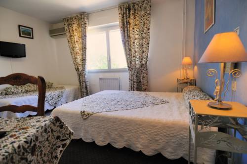 Imagen de la habitación del Hotel Du Midi, Salon de Provence. Foto 7