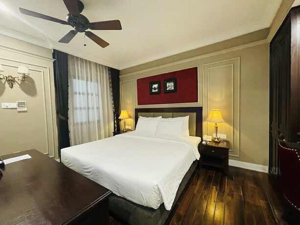 Imagen de la habitación del Hotel Du Monde. Foto 18
