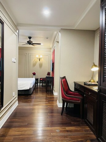 Imagen de la habitación del Hotel Du Monde. Foto 28
