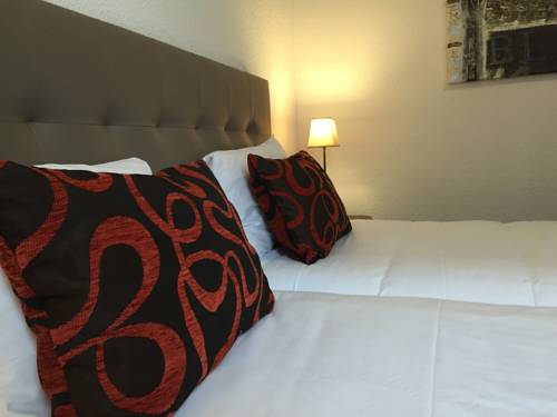 Imagen de la habitación del Hotel Du Moulin, Niort. Foto 12