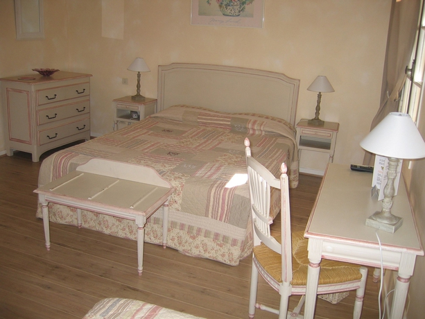 Imagen de la habitación del Hotel Du Mus&eacute;e, Arles. Foto 4