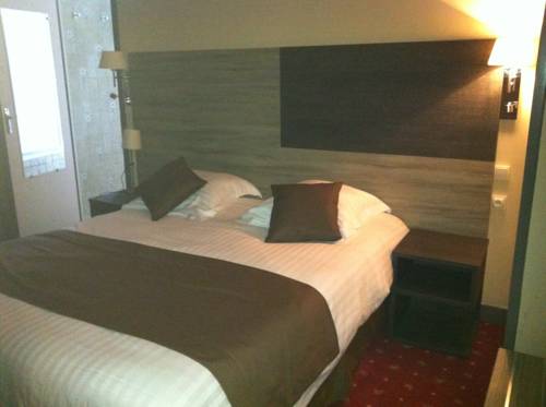 Imagen de la habitación del Hotel Du Nord, COMPIEGNE. Foto 11