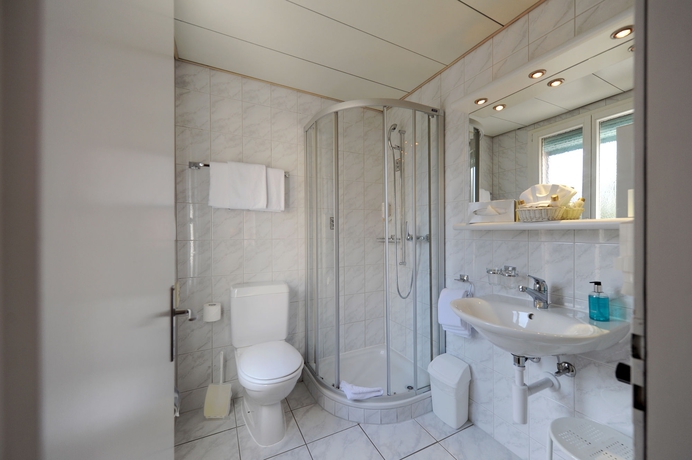 Imagen de la habitación del Hotel Du Nord, INTERLAKEN. Foto 10