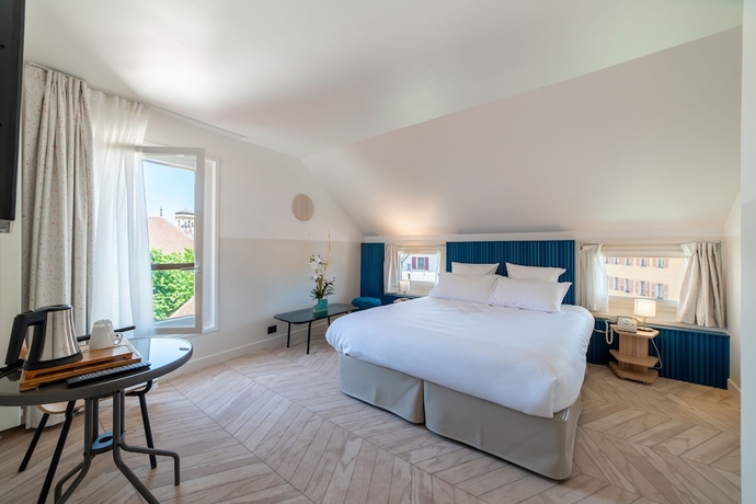 Imagen de la habitación del Hotel Du Palais De L'isle. Foto 2