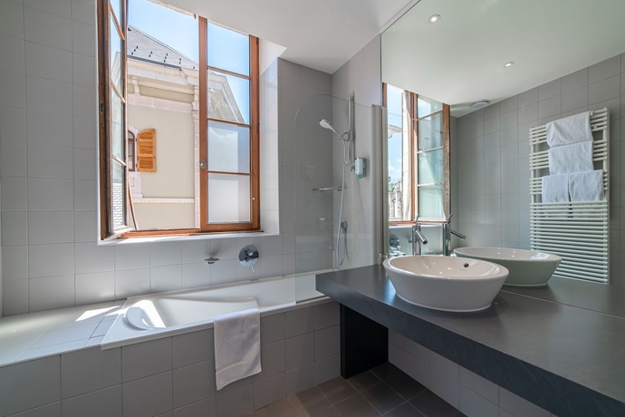 Imagen de la habitación del Hotel Du Palais De L'isle. Foto 12