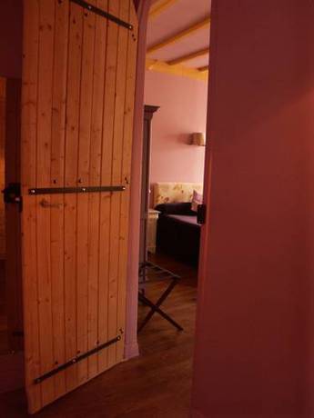 Imagen de la habitación del Hotel Du Palais. Foto 8