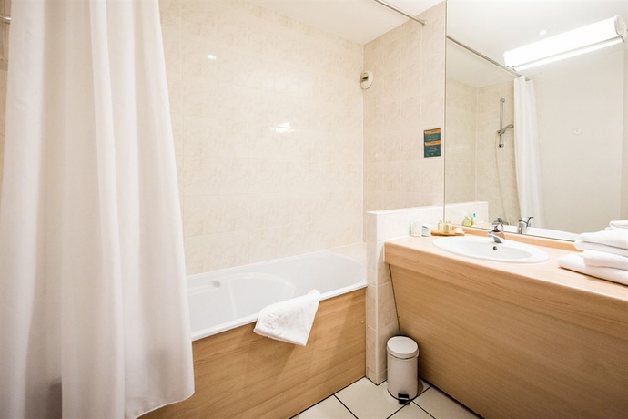 Imagen de la habitación del Hotel Du Palois - Pau Centre Bosquet. Foto 12