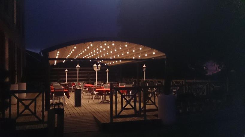 Imagen de los exteriores del Hotel Du Parc, Allevard. Foto 3