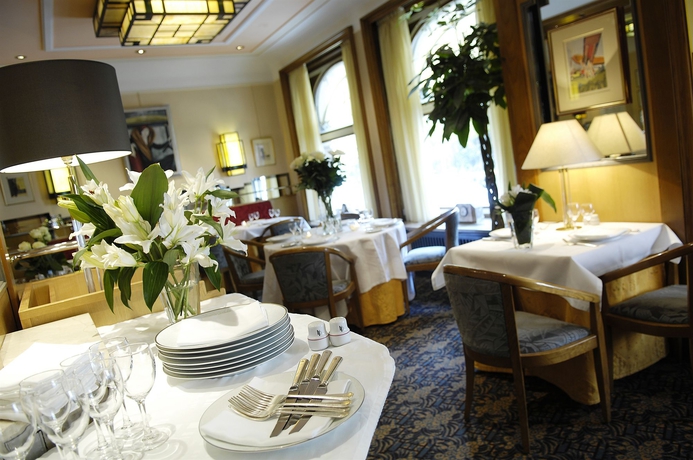 Imagen del bar/restaurante del Hotel Du Parc - Centre Ville. Foto 7