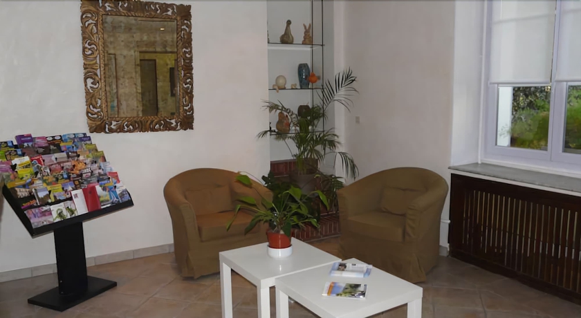 Imagen de los interiores del Hotel Du Parc, DRAGUIGNAN. Foto 17