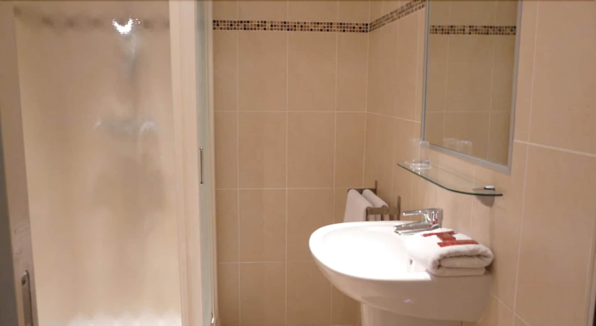 Imagen de la habitación del Hotel Du Parc, DRAGUIGNAN. Foto 14