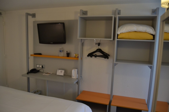 Imagen de la habitación del Hotel Du Parc Euromédecine. Foto 4