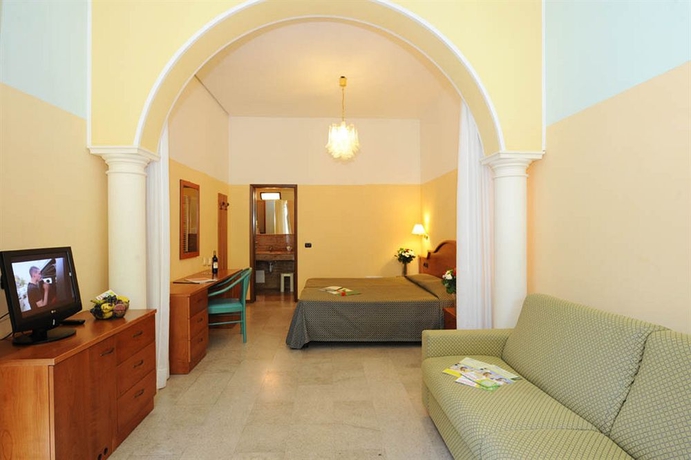 Imagen de los interiores del Hotel Du Parc, Garda. Foto 10