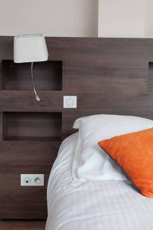 Imagen de la habitación del Hotel Du Parc, Lons le Saunier. Foto 6