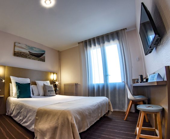 Imagen de la habitación del Hotel Du Parc, PERROS GUIREC. Foto 17