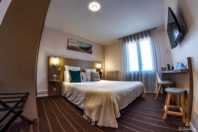 Imagen de la habitación del Hotel Du Parc, PERROS GUIREC. Foto 18