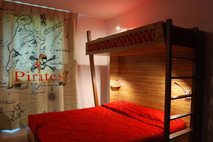 Imagen de la habitación del Hotel Du Parc Pirates. Foto 4