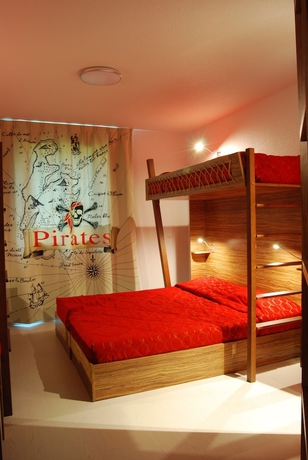 Imagen de la habitación del Hotel Du Parc Pirates. Foto 5