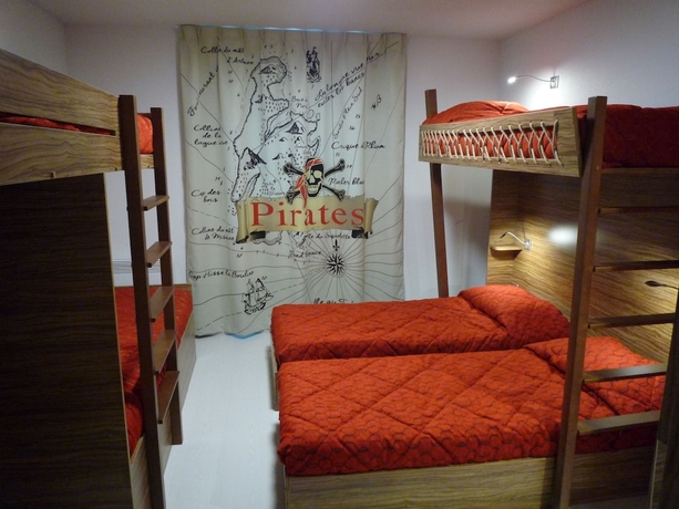 Imagen de la habitación del Hotel Du Parc Pirates. Foto 7