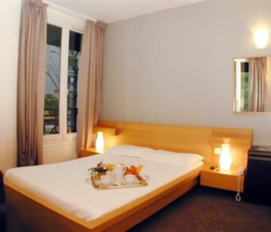 Imagen de la habitación del Hotel Du Parc Saint Charles. Foto 13