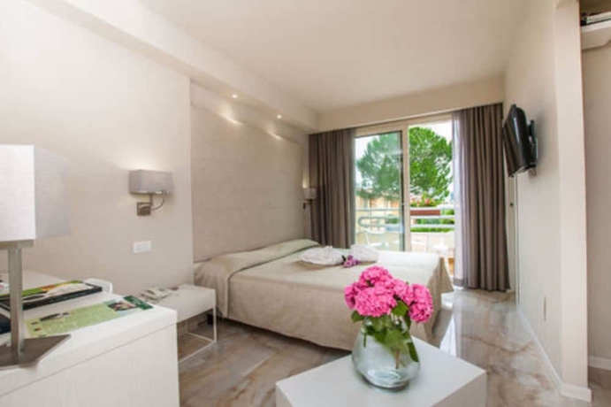 Imagen de la habitación del Hotel Du Parc, Sirmione. Foto 12