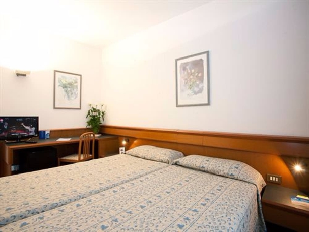 Imagen de la habitación del Hotel Du Parc, Sirmione. Foto 16