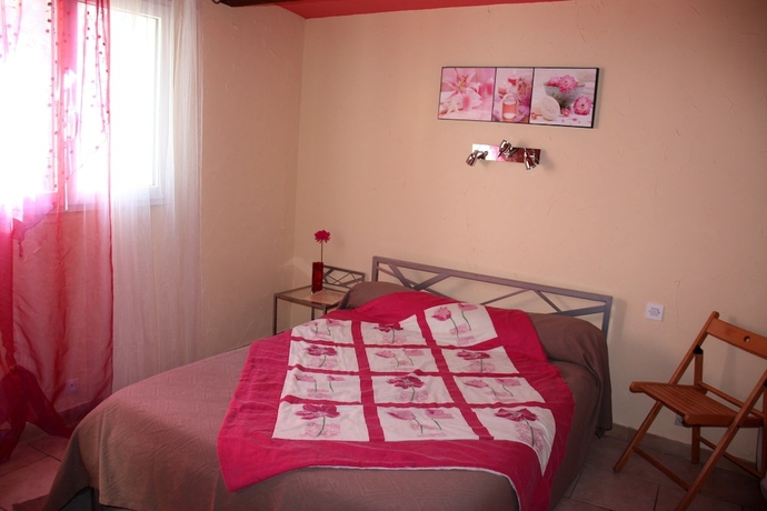 Imagen de la habitación del Hotel Du Patriarche. Foto 7