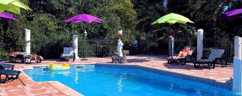 Imagen de la piscina del Hotel Du Patriarche. Foto 18