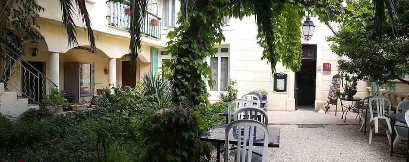 Imagen de los exteriores del Hotel Du Patriarche. Foto 16
