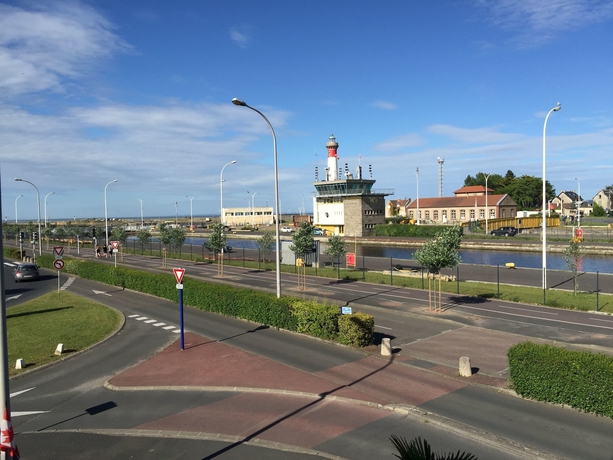 Imagen de la habitación del Hotel Du Phare. Foto 12