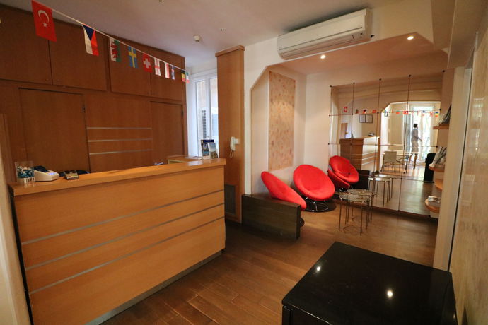 Imagen de los interiores del Hotel Du Pharo. Foto 10