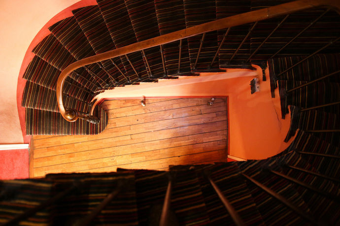 Imagen de los interiores del Hotel Du Pharo. Foto 11