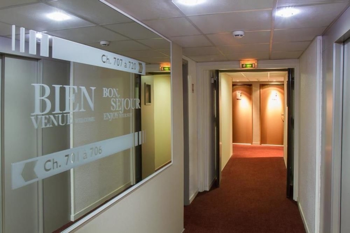 Imagen de los interiores del Hotel Du Pin Nice Port. Foto 15