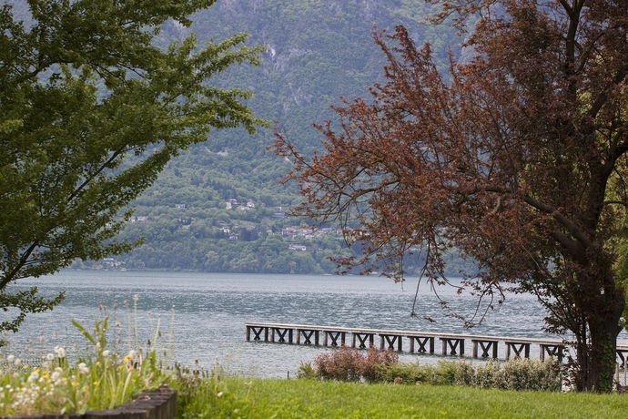 Imagen de los exteriores del Hotel Du Poete. Foto 5