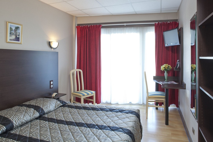 Imagen de la habitación del Hotel Du Poete. Foto 3