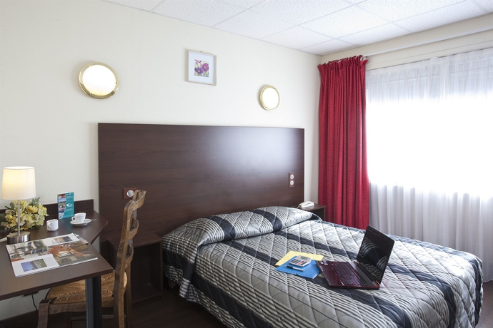 Imagen de la habitación del Hotel Du Poete. Foto 4