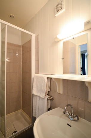 Imagen de la habitación del Hotel Du Polo. Foto 7