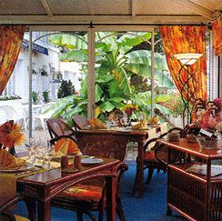 Imagen de los interiores del Hotel Du Pont Neuf. Foto 13