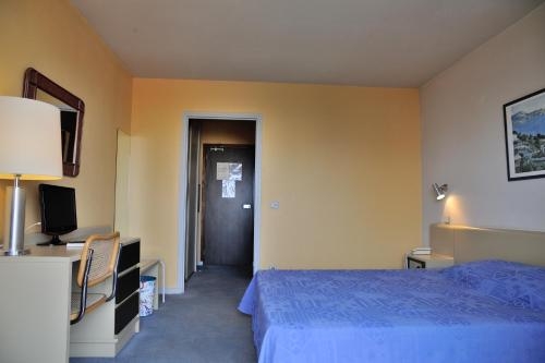 Imagen de la habitación del Hotel Du Port, CANET-EN-ROUSILLON. Foto 7