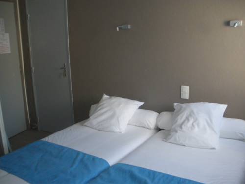 Imagen de la habitación del Hotel Du Port, Concarneau. Foto 10