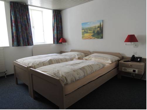 Imagen de la habitación del Hotel Du Port, Estavayer-le-lac. Foto 9