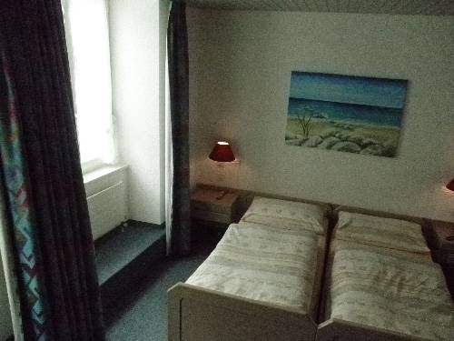 Imagen de la habitación del Hotel Du Port, Estavayer-le-lac. Foto 11