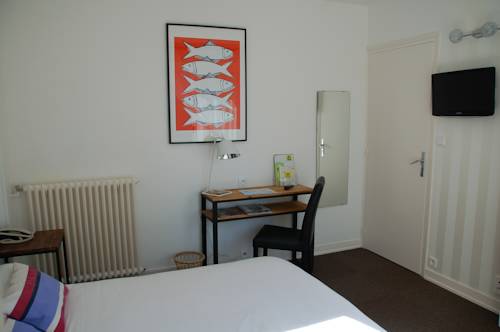 Imagen de la habitación del Hotel Du Port Et De L'aven. Foto 8