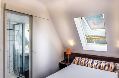 Imagen de la habitación del Hotel Du Port Et De L'aven. Foto 9