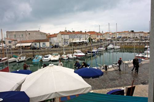 Imagen de la habitación del Hotel Du Port, Isla de Ré. Foto 7