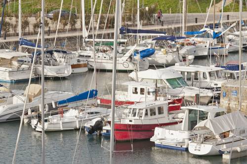 Imagen de la habitación del Hotel Du Port, Isla de Ré. Foto 11