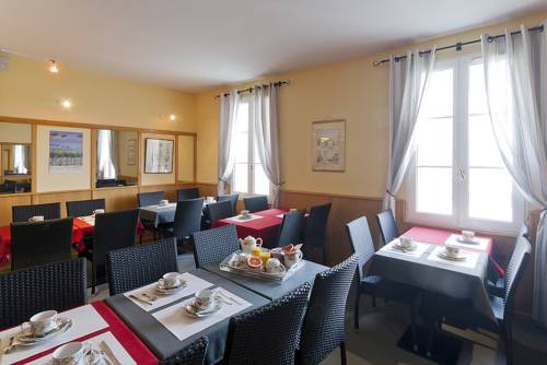 Imagen del bar/restaurante del Hotel Du Port, Isla de Ré. Foto 4